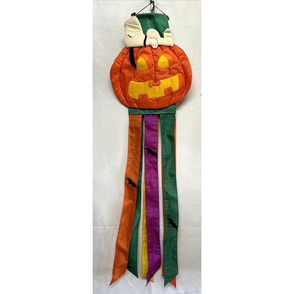 SNOOPY PEANUTS 3-D YARD 4 ft WINDSOCK FLAG Vtg Halloween Pumpkin Bats On Tassels - Picture 1 of 5